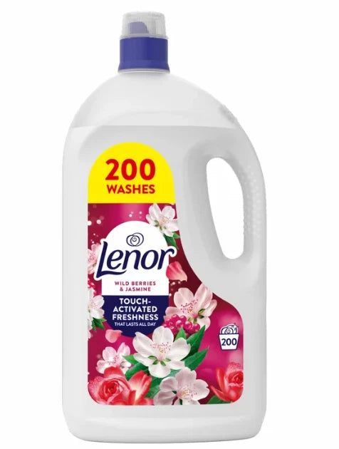 Lenor Concentrate Wild Berries and Jasmine Fabric Conditioner, 200 Wash (4L)