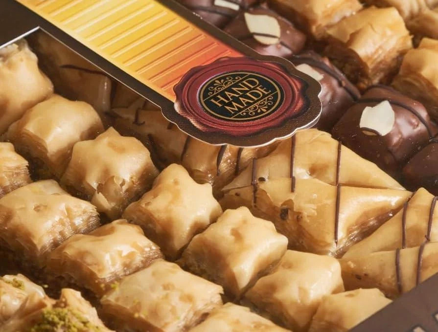 Dina Baklawa Pastry Selection Sweets Cashew Pistachio Nuts Chocolate Baklava 1kg