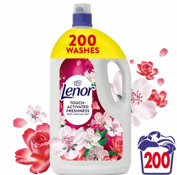 Lenor Concentrate Wild Berries and Jasmine Fabric Conditioner, 200 Wash (4L)