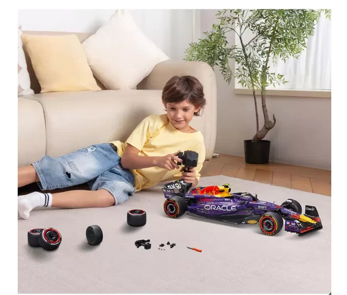 Maisto Tech R/C Formula One Racing Car - 2.4GHz - 1:10 Scale (5+ Years)